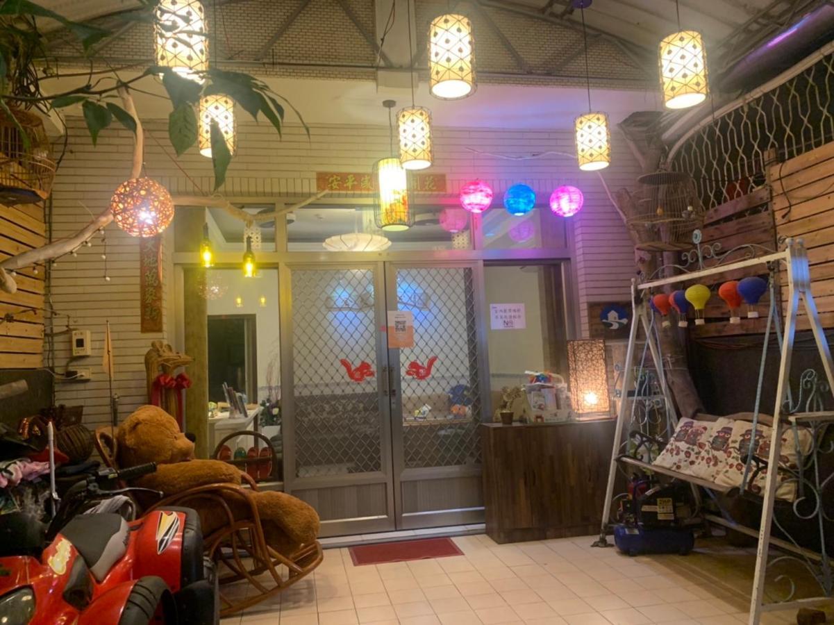 Xincun Seed Homestay Tainan Exterior photo